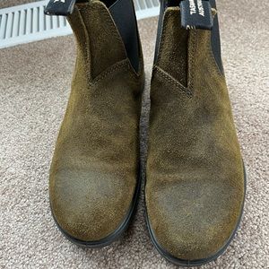 Blundstones women’s boots